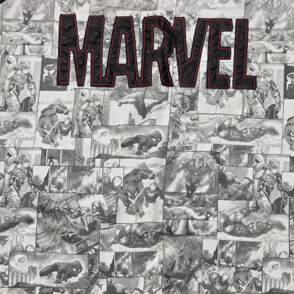 Marvel Universal Studio Black & Gray Comic Strip … - image 2